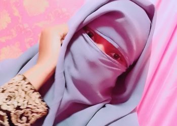 Saenfati Salim. Du fil et des aiguilles