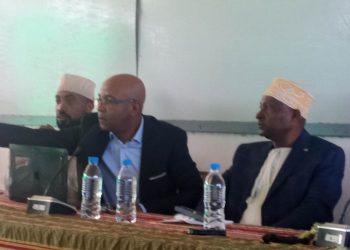 « Anda » dispendieux passé au crible de la critique.