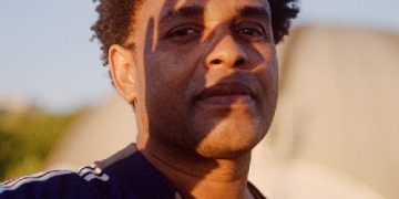 Ahamada Smis, artiste : « Parler de la tragédie de manière poétique »