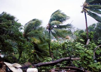 Comores. Tempêtes et environnement