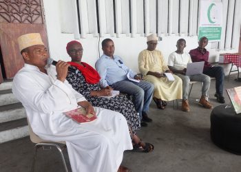 Alliance franco-comorienne : de la didactique à la braderie de livres.