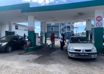 De l’essence qui rouille tout sur son passage