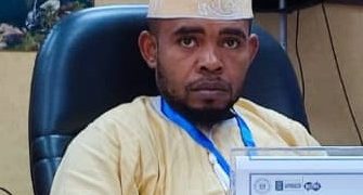 Interview : Saifillah Mlinde, Le Directeur de l’école Amani School réagit à propos de la conférence du Dr Djohar Abdou le 14 mai 2025 à Diboini.