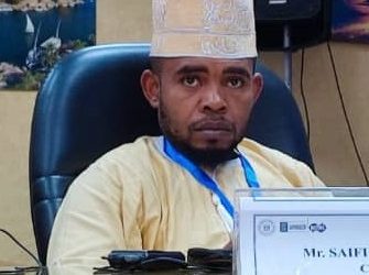 Interview : Saifillah Mlinde, Le Directeur de l’école Amani School réagit à propos de la conférence du Dr Djohar Abdou le 14 mai 2025 à Diboini.