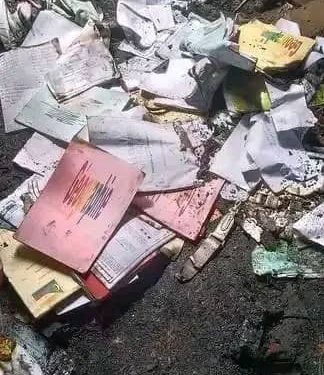 Nkondroni et Patsy . À feu et à cri