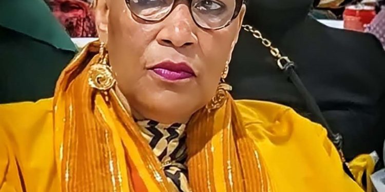 Sitti ABDOU BACAR BOINA : le vote « de la diaspora renforcerait le sentiment d’appartenance nationale »