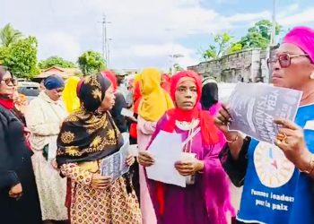 Des mères manifestent pour réclamer la loi islamique contre les tueurs de femmes