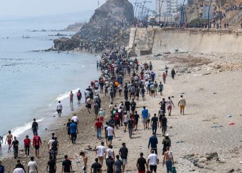 La vague fantôme : Ceuta, miroir des fractures migratoires espagnoles