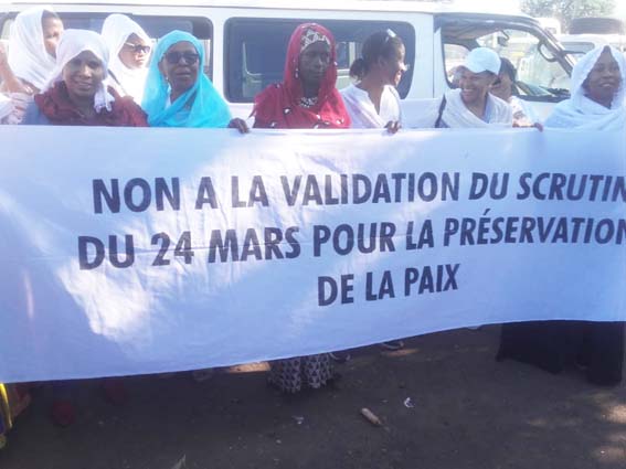 Elles ont manifesté contre la mascarade électorale