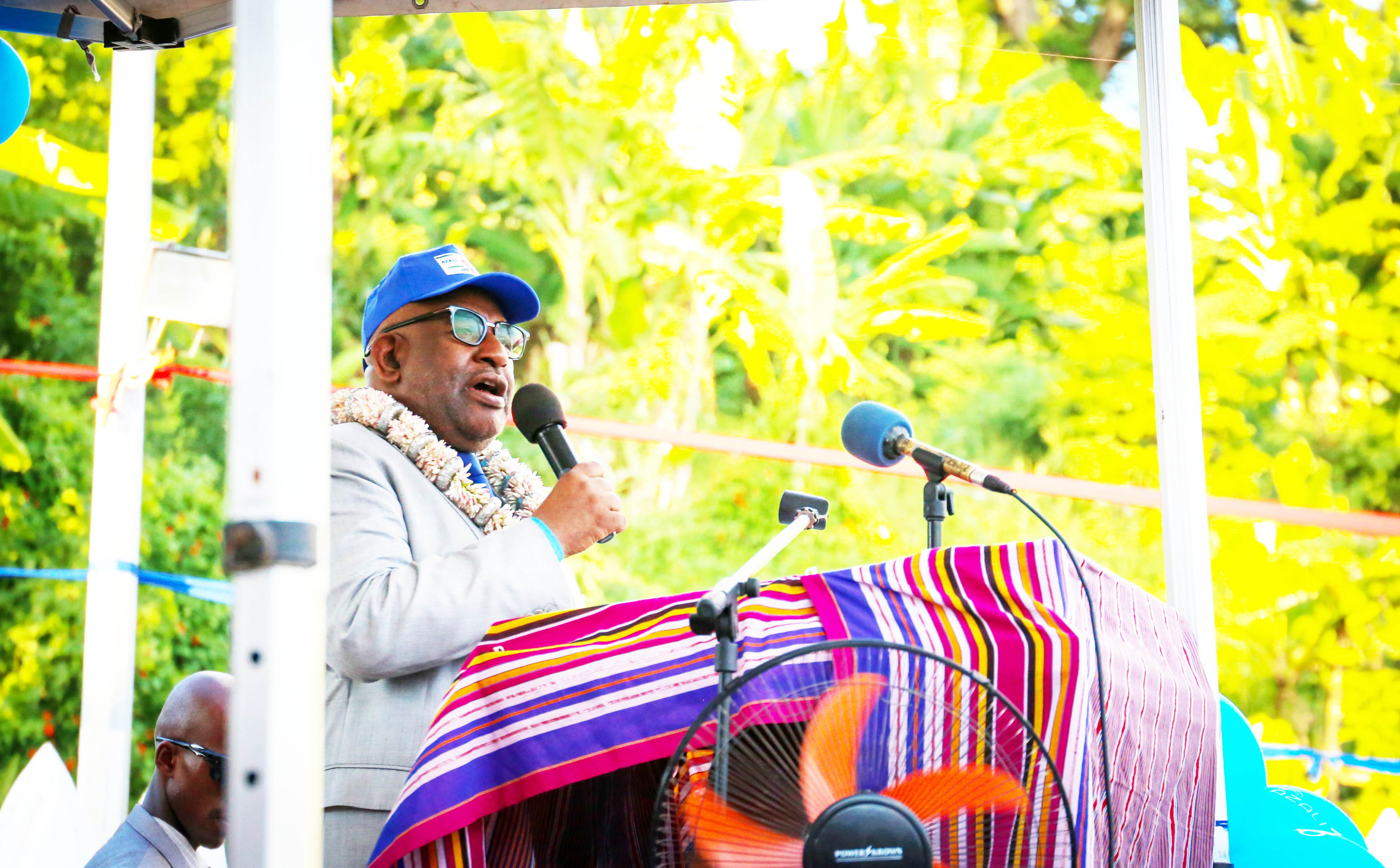 Azali à Ntsoudjini, «On les battra !»