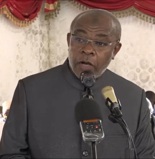 Le Gouverneur Anissi Chamsidine sur le point d’être évacué