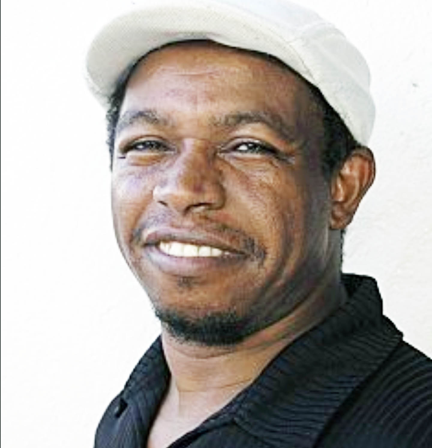 Salim Hatubou, un écrivain engagé