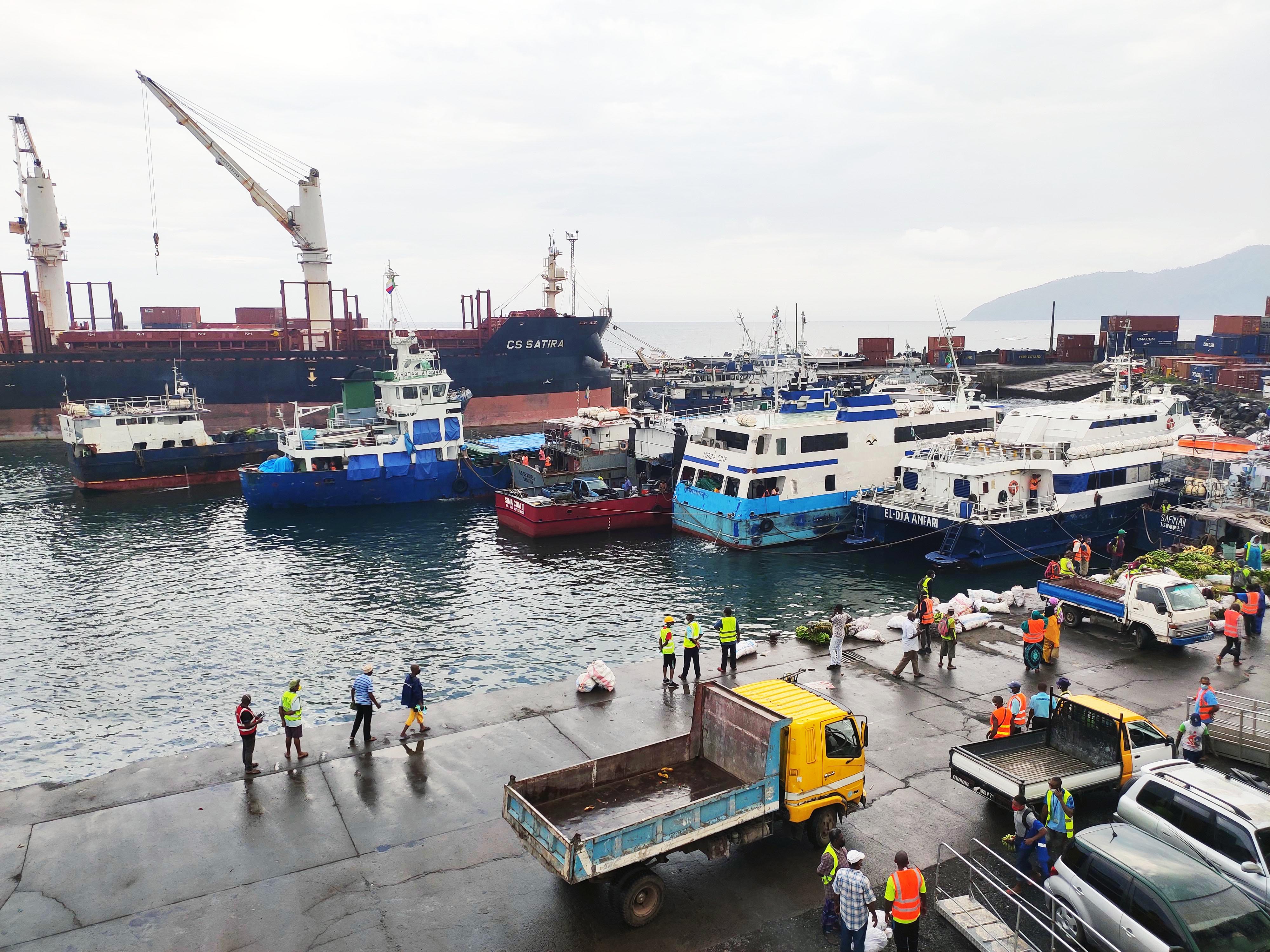 Port de Mutsamudu, Séduction et dragage