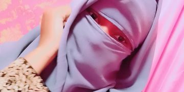 Saenfati Salim. Du fil et des aiguilles
