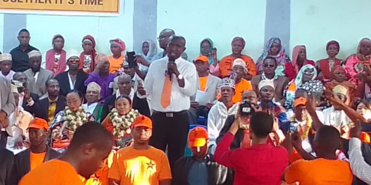 Démonstration de force du parti Orange à Anjouan.