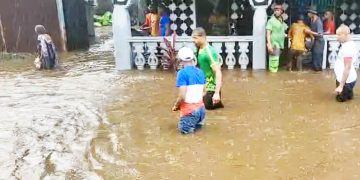 Comores, sous les eaux