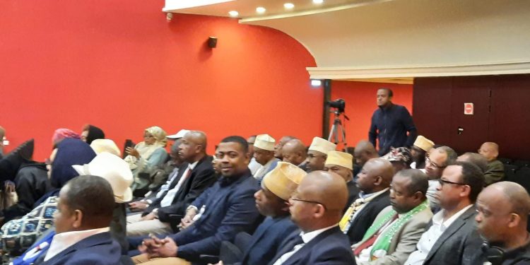 DIASPORA COMORIENNE. UN SURSAUT CONTRE LA DICTATURE D’AZALI