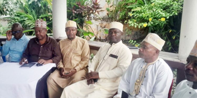 ROC, OUM et COMRED lancent une « opposition nationale »